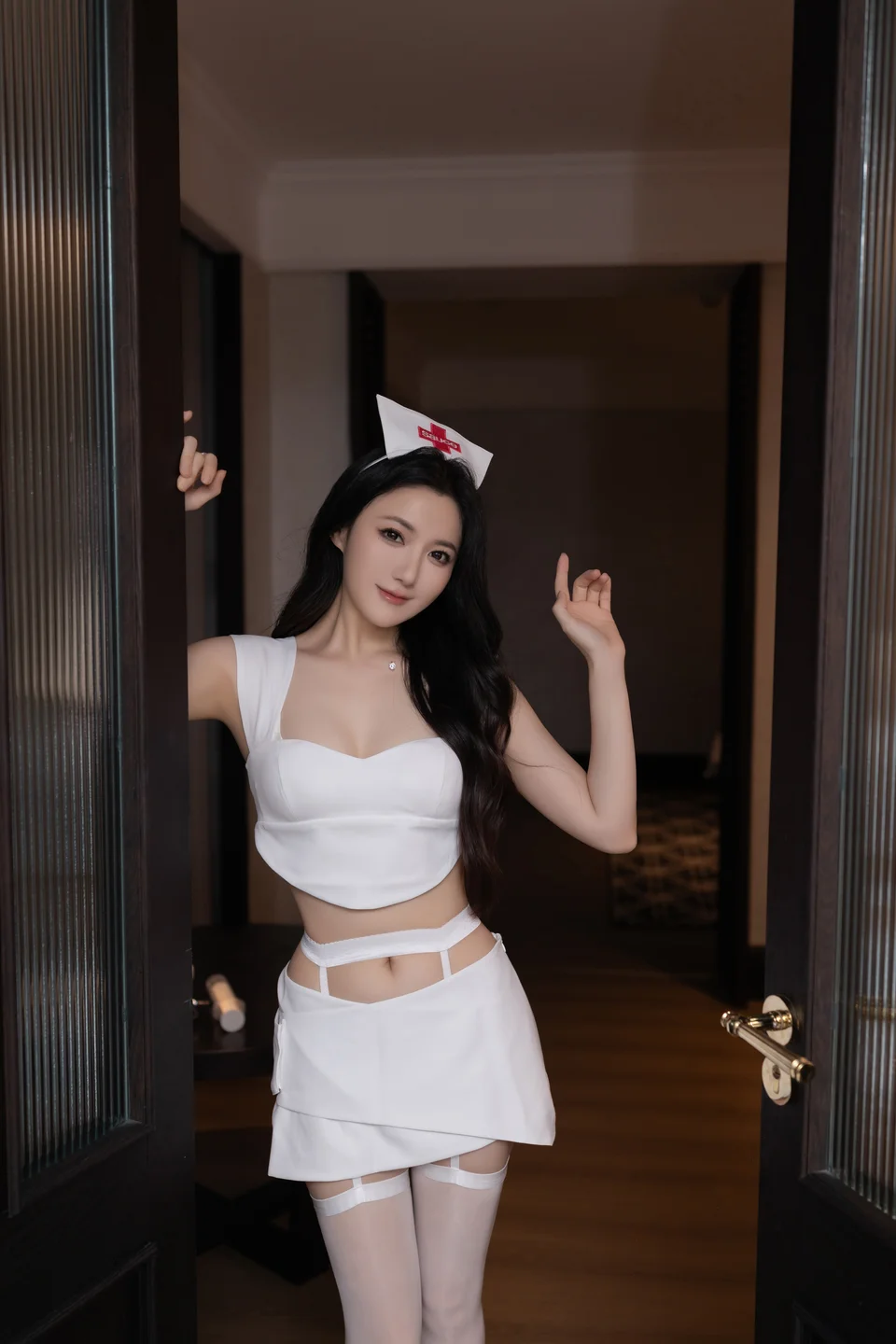 鱼子酱Fish - 白色护士 [120P-3.2GB] tg@simisebaisi 【丝足阁】026.webp